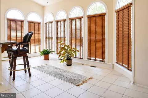 Entry Way - 12802 Willow Marsh Ln, Bowie, MD 20720 photo 10 of 15