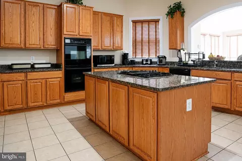 Kitchen - 12802 Willow Marsh Ln, Bowie, MD 20720 photo 2 of 3