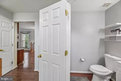 Entry Way - 16116 Eckhart Road Rd, Bowie, MD 20716 photo 7 of 27