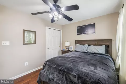 Bedroom - 16116 Eckhart Road Rd, Bowie, MD 20716 photo 2 of 9