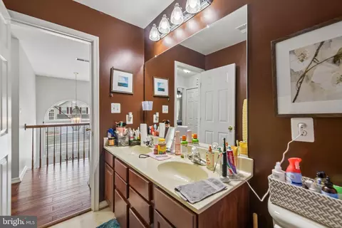 Entry Way - 16116 Eckhart Road Rd, Bowie, MD 20716 photo 19 of 27