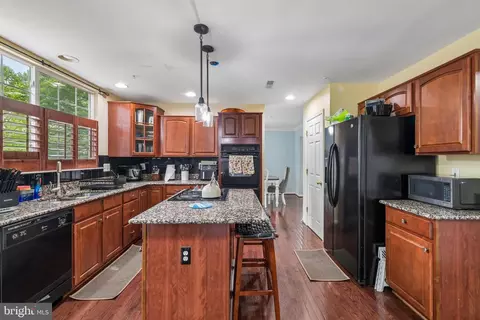 Kitchen - 16116 Eckhart Road Rd, Bowie, MD 20716 photo 2 of 5