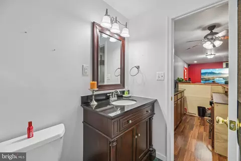Bath - 16116 Eckhart Road Rd, Bowie, MD 20716 photo 5 of 6