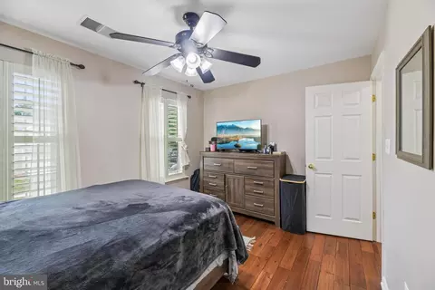 Bedroom - 16116 Eckhart Road Rd, Bowie, MD 20716 photo 4 of 9