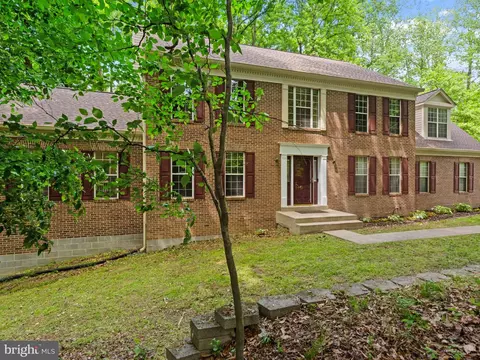 2705 Matapeake Dr, Marlboro, MD 20774
