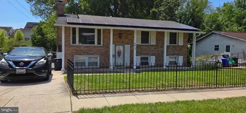 6613 Calmos St, Capitol Heights, MD 20743