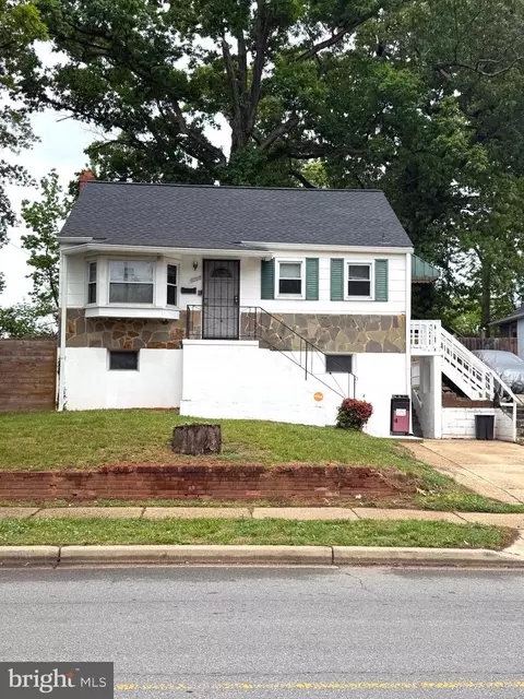 6008 Seat Pleasant Dr, Capitol Heights, MD 20743
