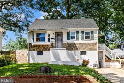 6008 Seat Pleasant Dr, Capitol Heights, MD 20743