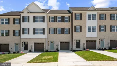 3402 Landon Walker Ln, Marlboro, MD 20774
