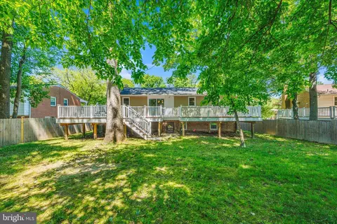 Exterior - 5807 Parkway Dr, Laurel, MD 20707 photo 6 of 6