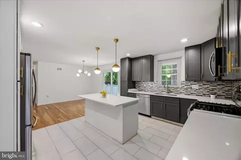Kitchen - 5807 Parkway Dr, Laurel, MD 20707 photo 4 of 4