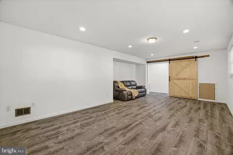 Other - 5807 Parkway Dr, Laurel, MD 20707 photo 6 of 10