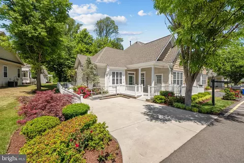 2140 Vittoria Ct #66, Bowie, MD 20721