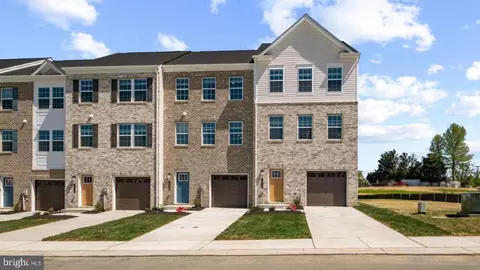 3410 Landon Walker Ln, Marlboro, MD 20774