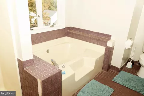 Bath - 9216 Crandall Rd, Lanham, MD 20706 photo 1 of 3