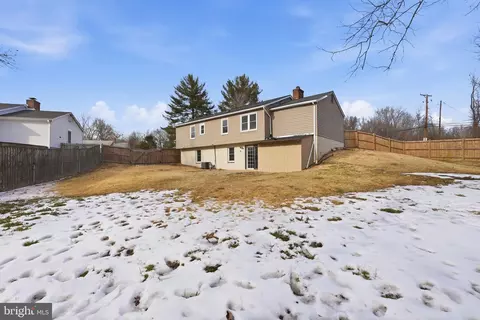 Exterior - 13001 Windbrook Dr, Clinton, MD 20735 photo 2 of 3