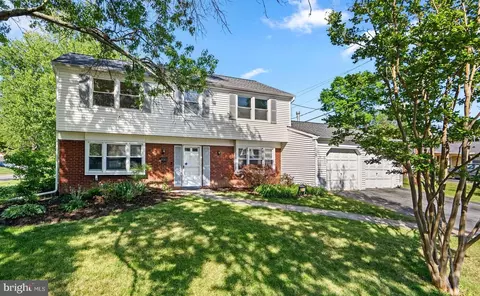 12100 Raritan Ln, Bowie, MD 20715