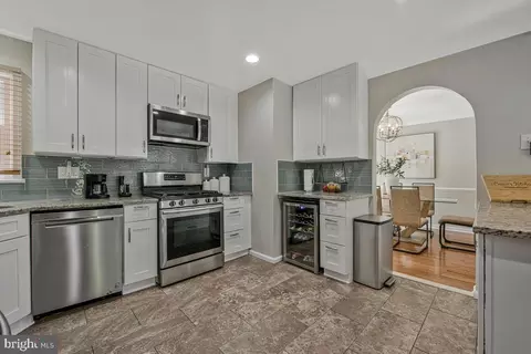 Kitchen - 7219 Kidmore Ln, Lanham, MD 20706 photo 3 of 5