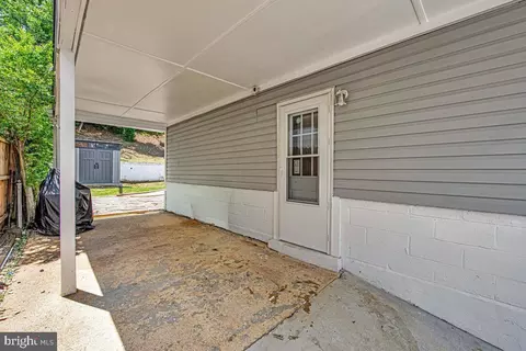 Exterior - 7219 Kidmore Ln, Lanham, MD 20706 photo 6 of 7