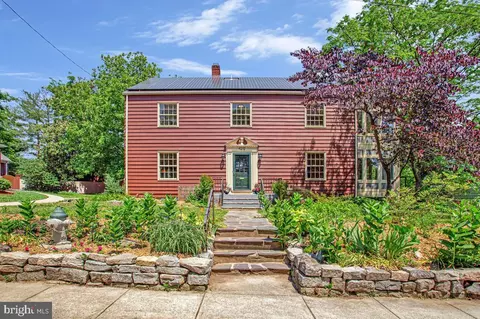 4212 Longfellow St, Hyattsville, MD 20781