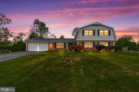 1204 Windermere Ct, Marlboro, MD 20774
