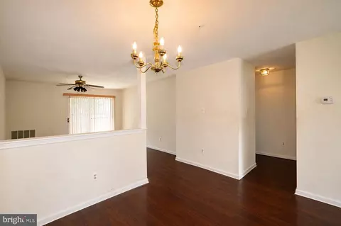 Living - 9250 Cherry Ln #6, Laurel, MD 20708 photo 2 of 5