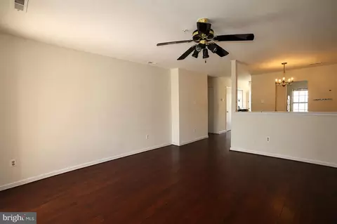 Living - 9250 Cherry Ln #6, Laurel, MD 20708 photo 1 of 5