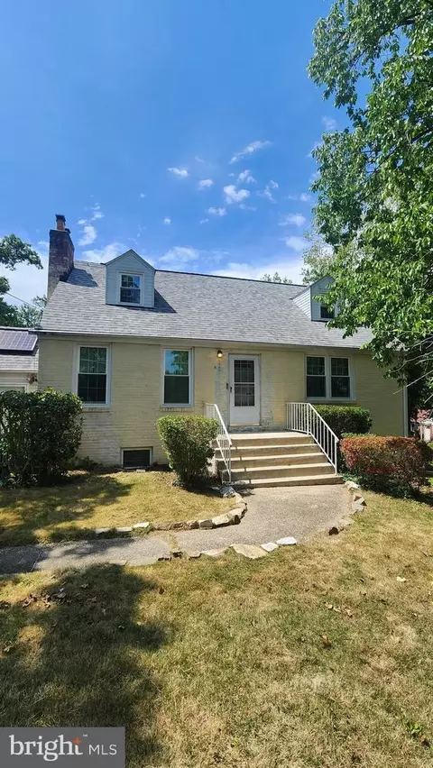 5801 Walnut St, Temple Hills, MD 20748