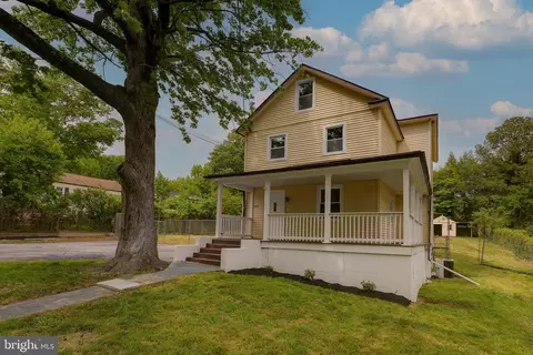4904 Delaware St, College Park, MD 20740