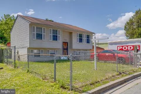 806 Balboa Ave, Capitol Heights, MD 20743