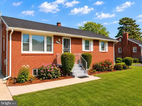 5706 Camp Springs Ave, Temple Hills, MD 20748