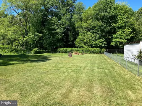 Exterior - 9015 Spring Acres Rd, Clinton, MD 20735 photo 9 of 12