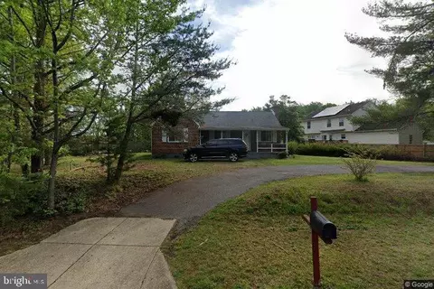 12814 Peace Dr, Fort Washington, MD 20744