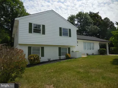 108 Dauntly St, Marlboro, MD 20774