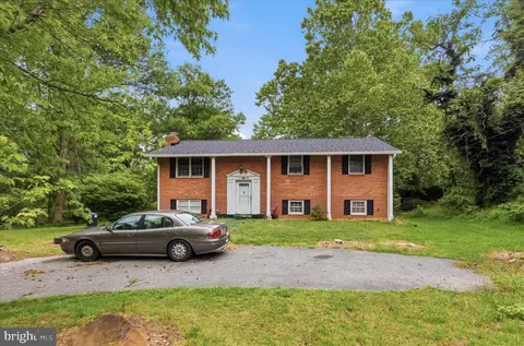 1529 7th St, Lanham, MD 20706