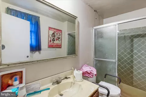 Bath - 1529 7th St, Lanham, MD 20706 photo 2 of 3