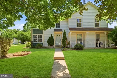 14327 Marlborough Ln, Marlboro, MD 20772