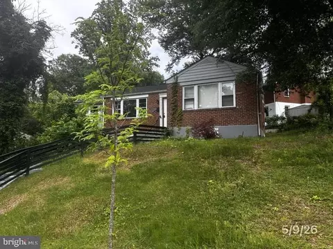 5506 Shawnee Dr, Oxon Hill, MD 20745
