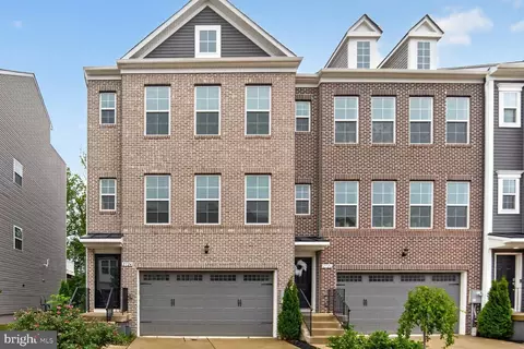 2724 Lewis And Clark Ave, Marlboro, MD 20774