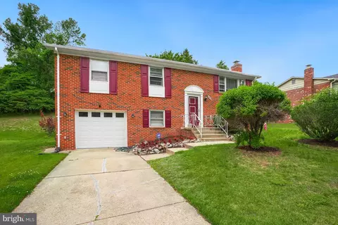 4815 Woodford Ln, Marlboro, MD 20772