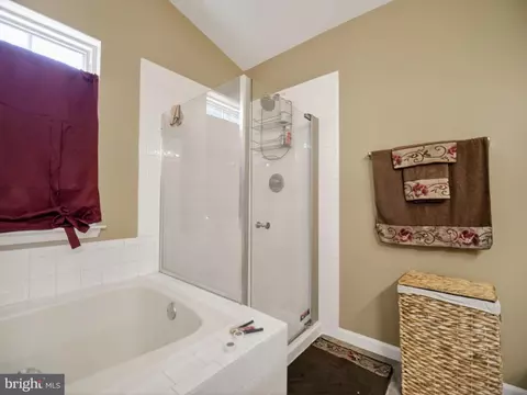 Bath - 10105 Milwaukee Ct, Largo, MD 20774 photo 3 of 3