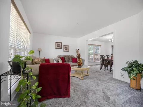 Living - 10105 Milwaukee Ct, Largo, MD 20774 photo 3 of 6