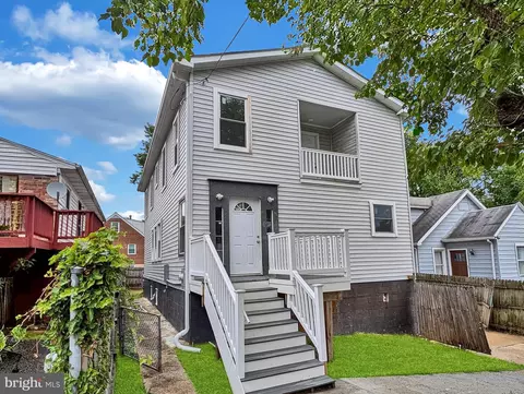 4302 Byers St, Capitol Heights, MD 20743