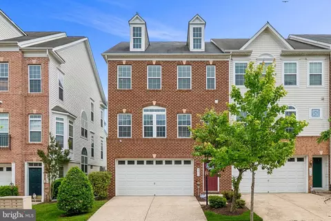 4211 Talmadge Cir, Suitland, MD 20746
