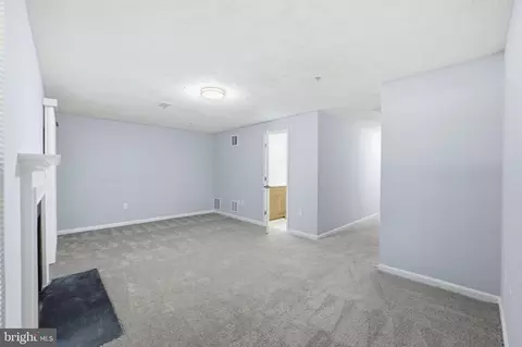 Living - 1975 Beecham Ct, Bowie, MD 20721 photo 7 of 8