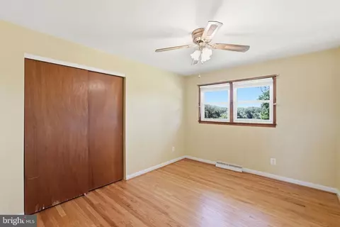 Bedroom - 15701 Bald Eagle School Rd, Brandywine, MD 20613 photo 2 of 5