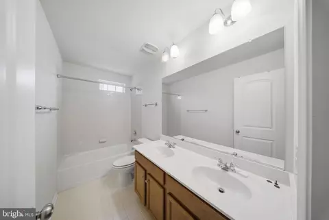 Entry Way - 9617 Byward Blvd, Bowie, MD 20721 photo 6 of 8