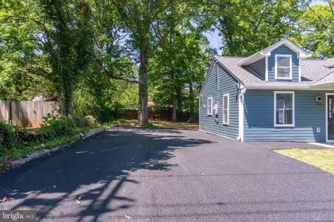 Exterior - 9208 Lanham Severn Rd, Lanham, MD 20706 photo 2 of 4