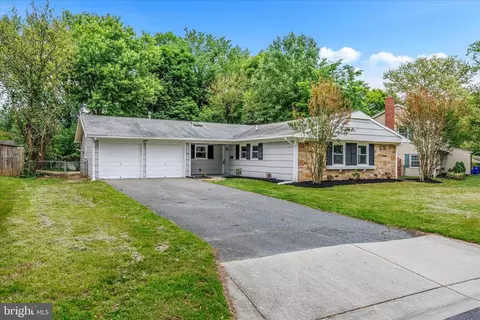 4001 Yarmouth Ln, Bowie, MD 20715