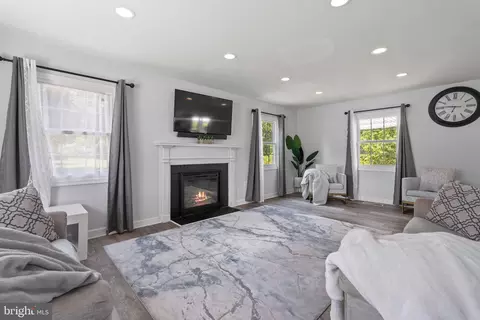 12328 Melody Turn Turn, Bowie, MD 20715